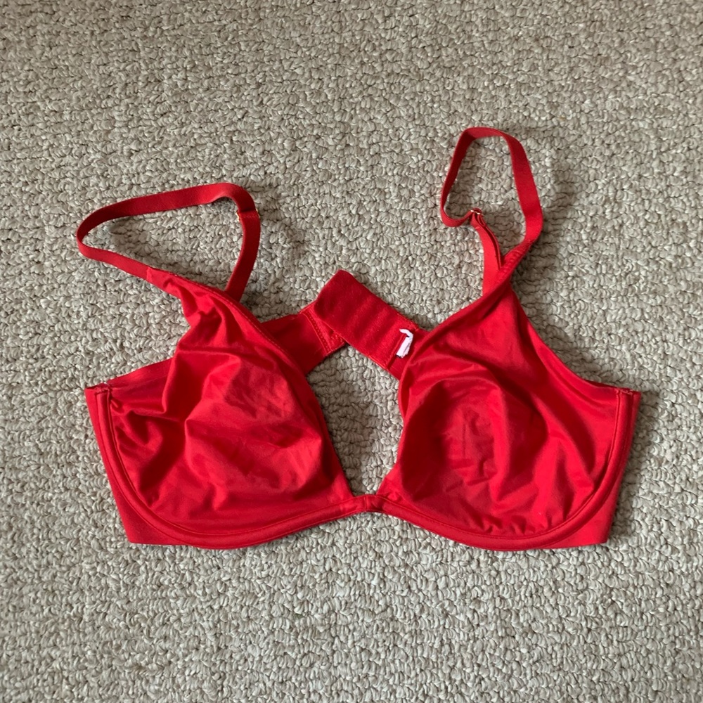 Plunge bra